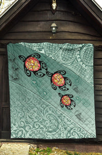 Hawaii Turtle Swimming Tribal Polynesian Premium Quilt - AH - Min Style - Polynesian Pride