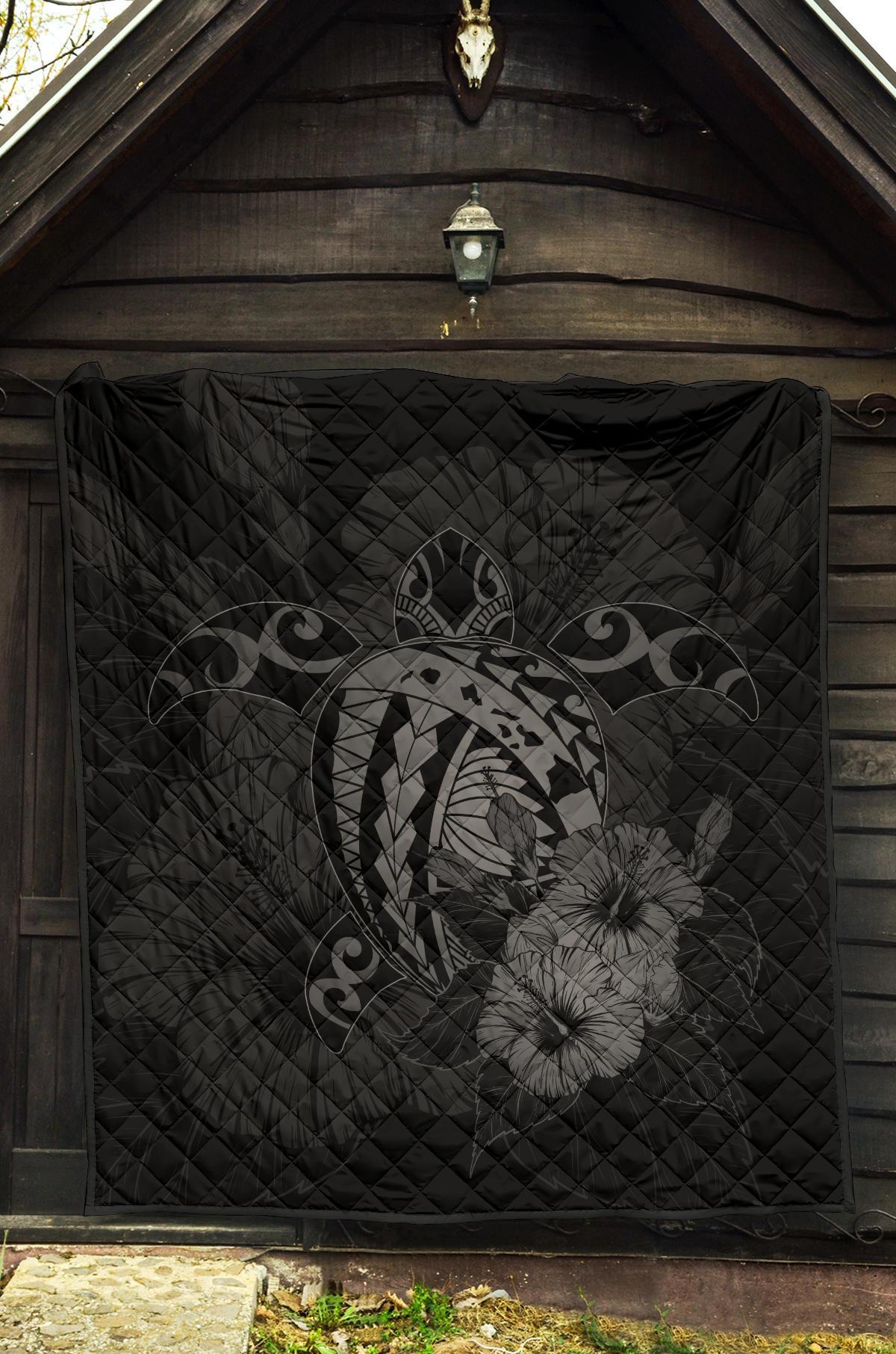 Hawaii Hibiscus Premium Quilt - Harold Turtle - Gray - Polynesian Pride