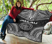 Palau Premium Quilt - Palau Seal Polynesian Chief Black Version - Polynesian Pride