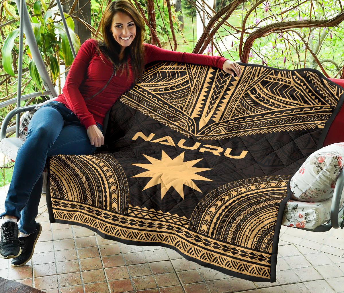Nauru Premium Quilt - Nauru Flag Polynesian Chief Gold Version - Polynesian Pride