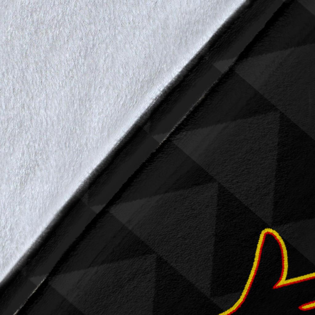 Hawaiian King Guardian Premium Blanket - Polynesian Pride