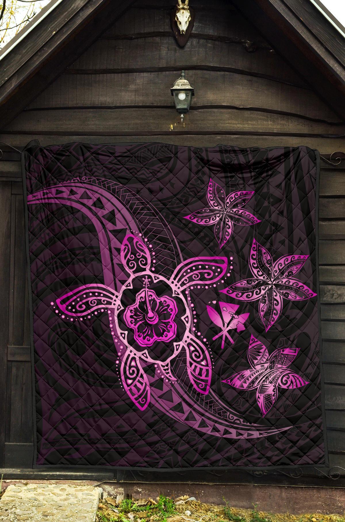 Kanaka Map Hibiscus Plumeria Turtle Art Pink Polynesian Premium Quilt - Polynesian Pride