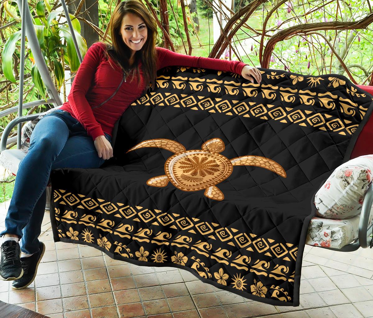 Golden Polynesian Premium Quilt - Polynesian Pride