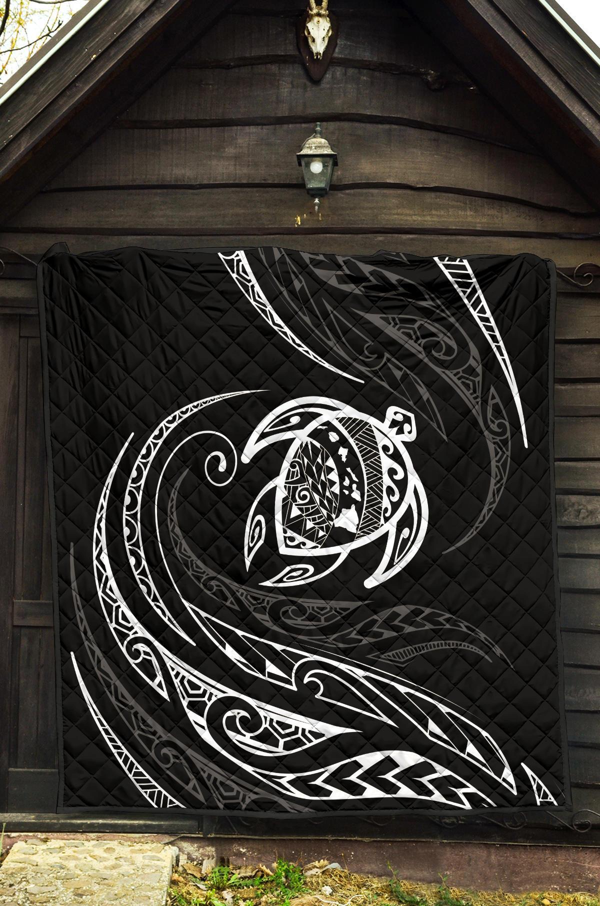 Hawaii Turtle Premium Quilt - White - Frida Style - Polynesian Pride