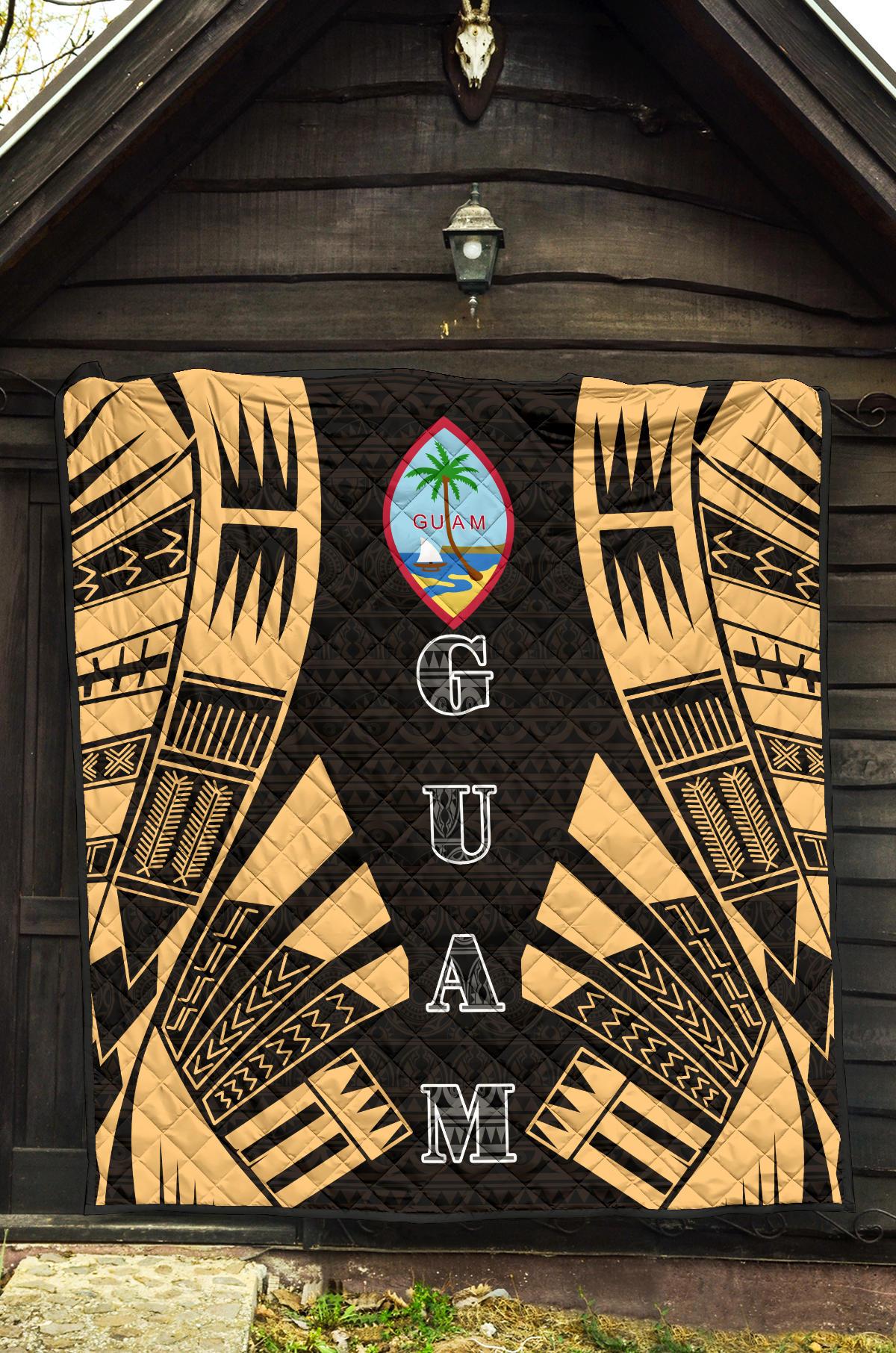 Guam Premium Quilt - Guam Coat Of Arms Polynesian Gold Tattoo - Polynesian Pride