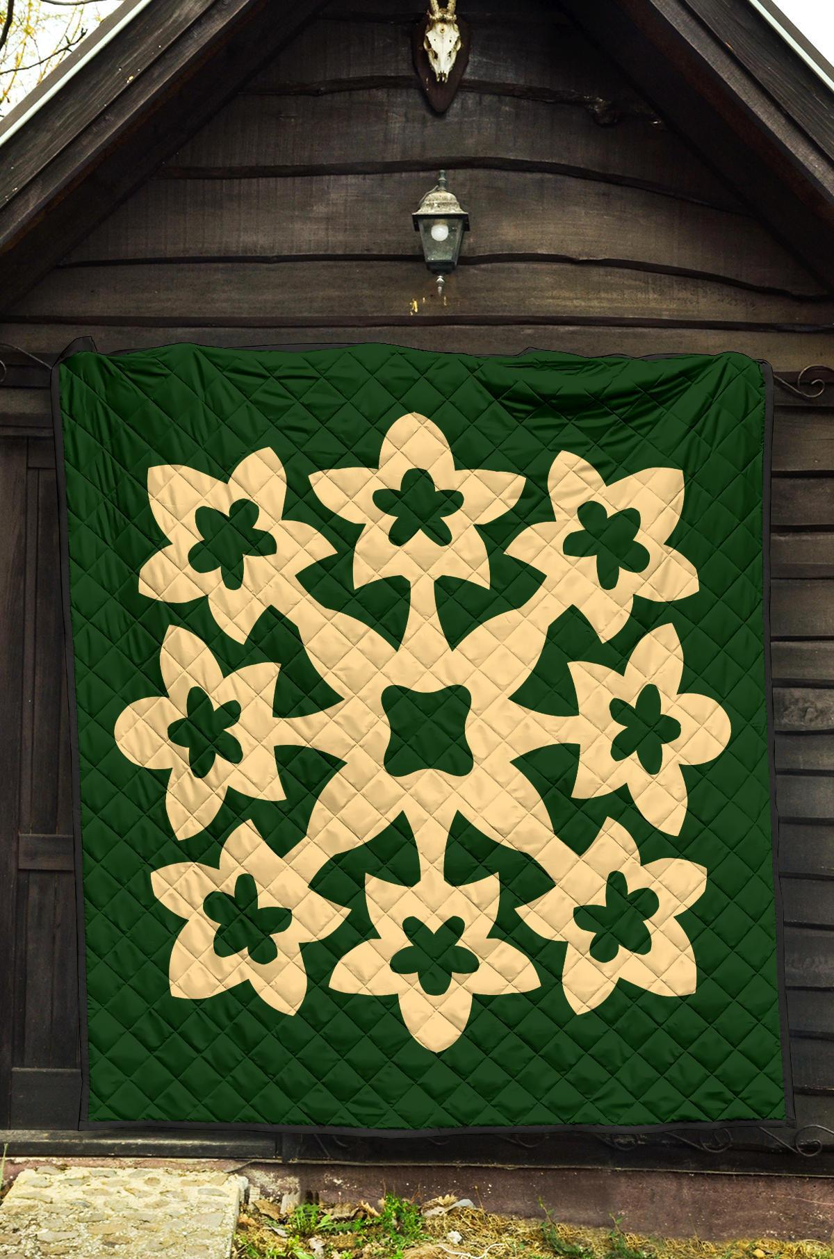 Hawaiian Premium Quilt Royal Pattern - Green - A1 Style - Polynesian Pride