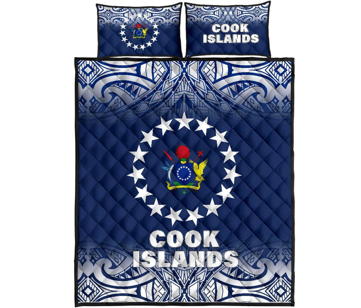 Cook Islands Quilt Bed Set - Cook Islands Flag Coat Of Arms Polynesian Tattoo Blue Fog Style Blue - Polynesian Pride