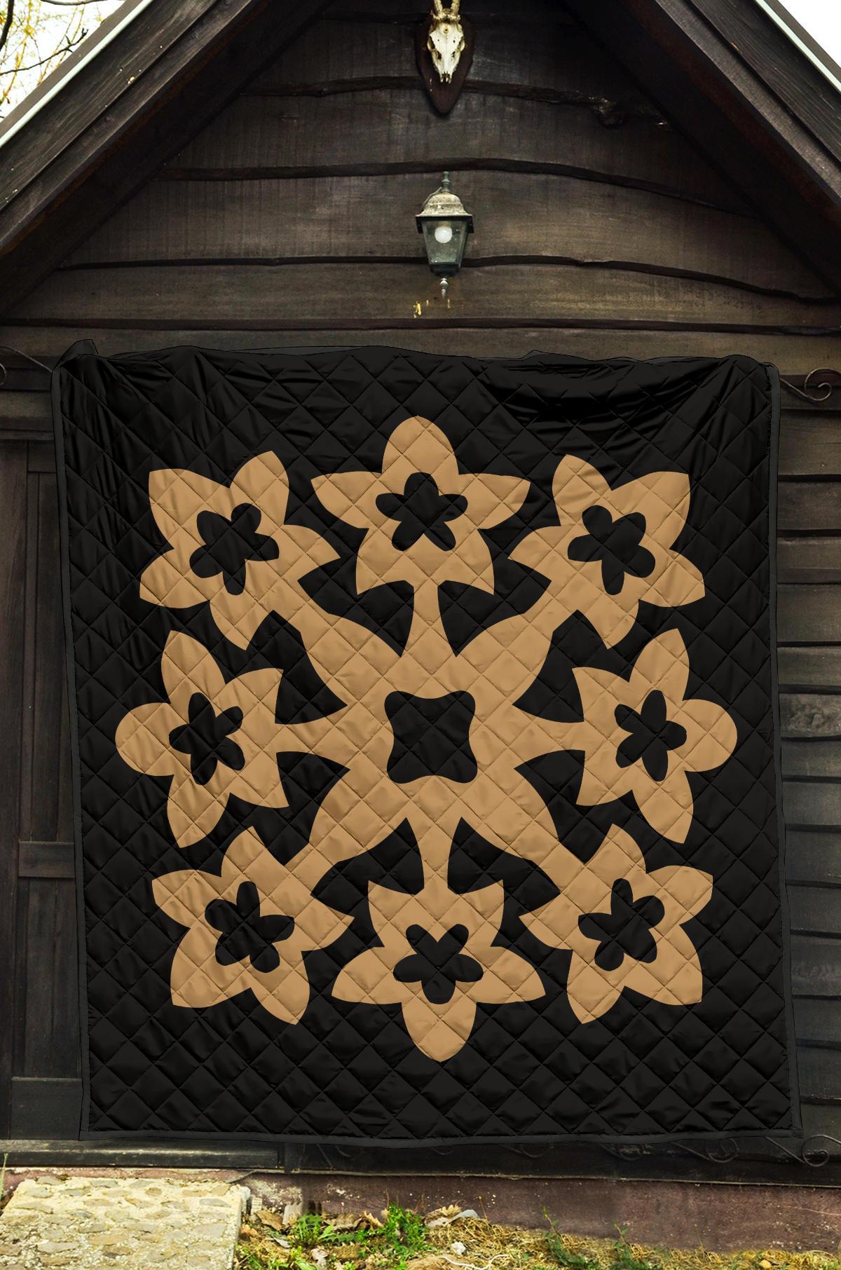 Hawaiian Premium Quilt Royal Pattern - Black And Gold - A1 Style - Polynesian Pride