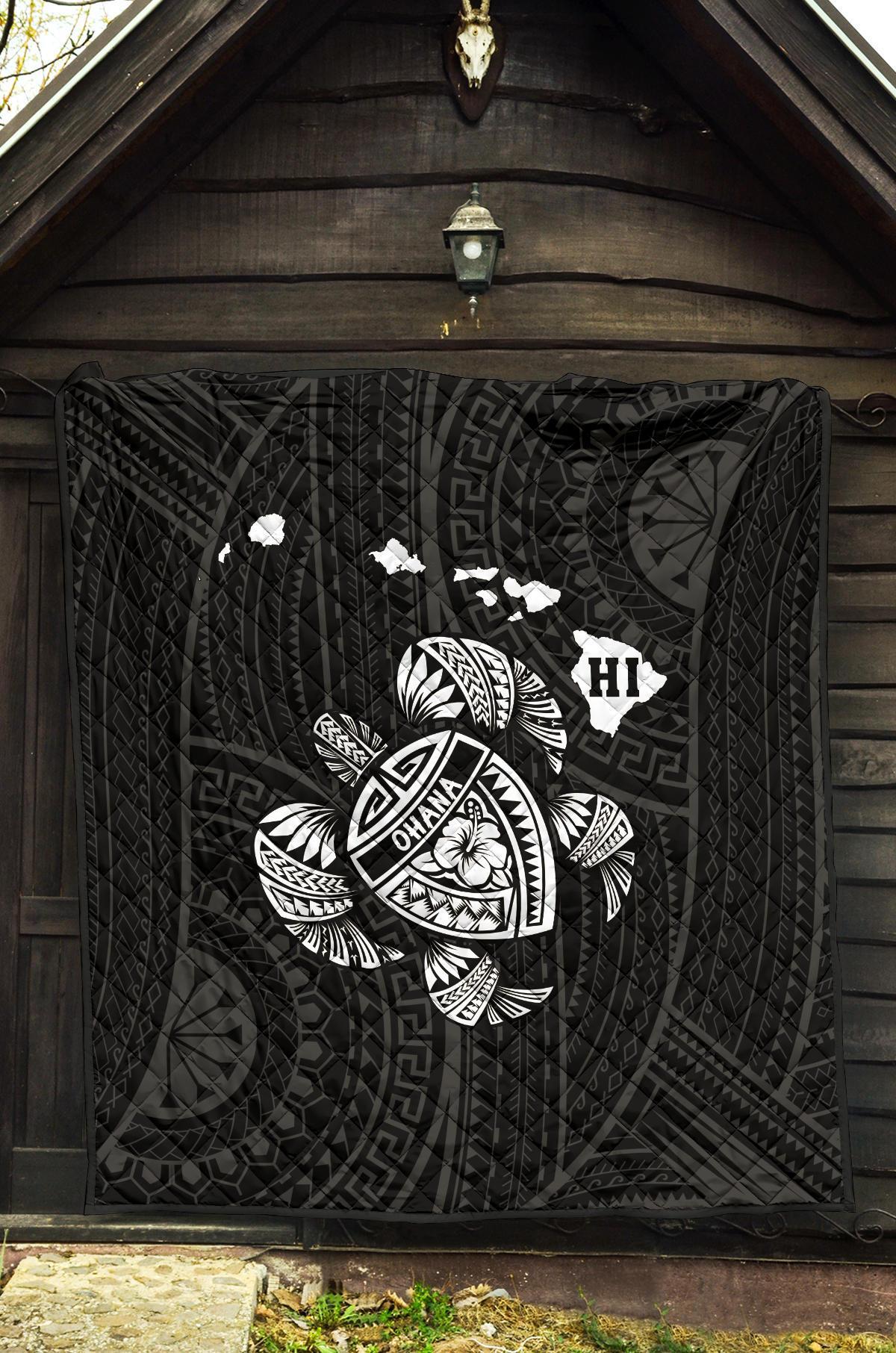 Hawaii Turtle Hibicus Map Premium Quilt - White - Polynesian Pride