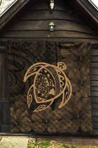 Hawaii Turtle Kanaka Map Hibiscus Poly Premium Quilt - Gold - Polynesian Pride