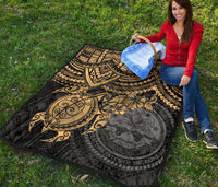 Federated States Of Micronesia Premium Quilt - Federated States Of Micronesia Seal & Golden Turtle Hibiscus - Polynesian Pride