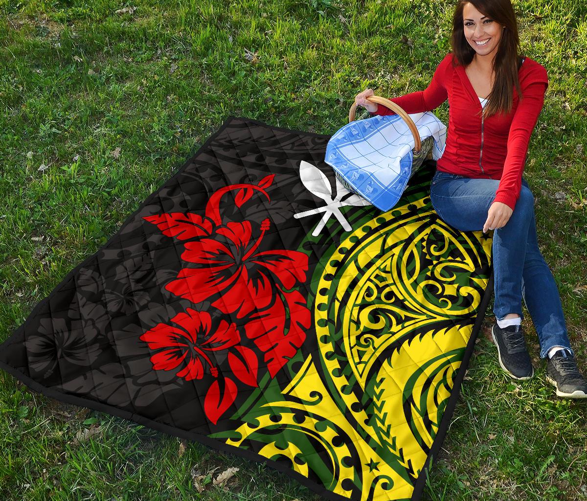 Hawaii Premium Quilt - Kanaka Maoli Hibiscus Flowers - Polynesian Pride
