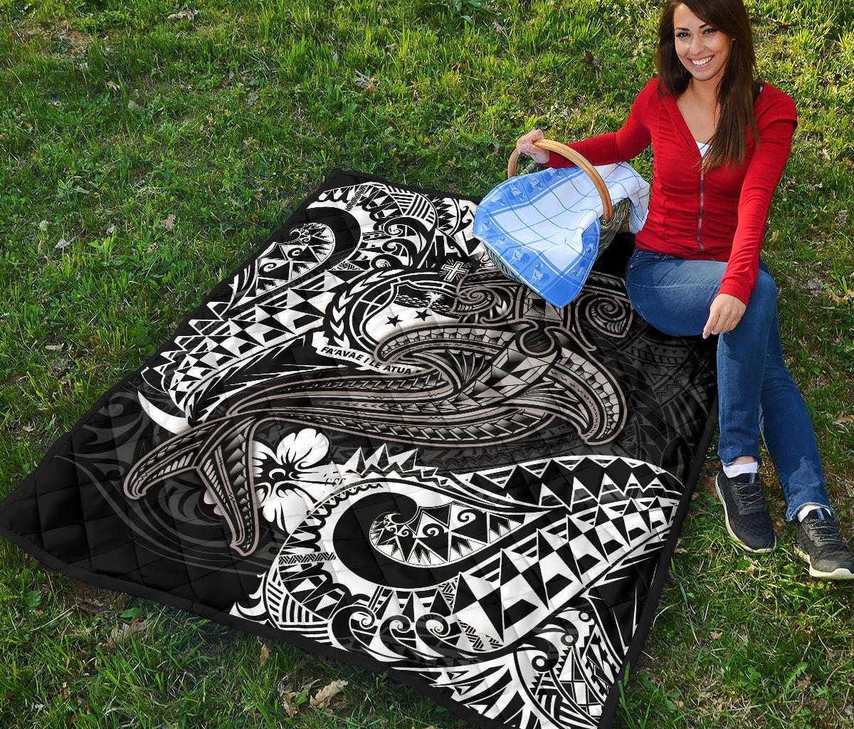 Samoa Premium Quilt - White Shark Polynesian Tattoo - Polynesian Pride
