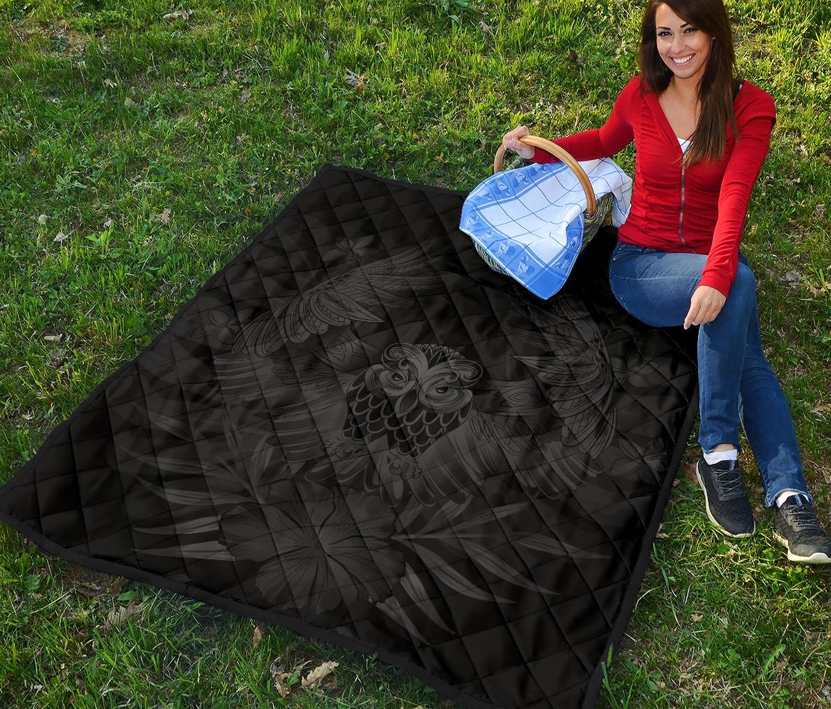 Hawaii Owl Hibiscus Plumeria Premium Quilt - Gray - Polynesian Pride