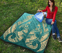 New Zealand Maori Hei Matau Tattoo Premium Quilt - Polynesian Pride