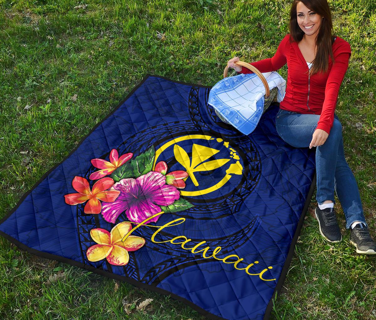 Hawaii Polynesian Premium Quilt - Floral With Seal Blue - Polynesian Pride