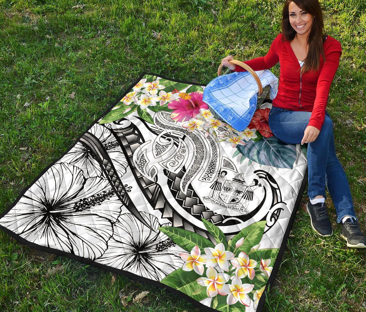 Fiji Polynesian Premium Quilt - Summer Plumeria (White) - Polynesian Pride