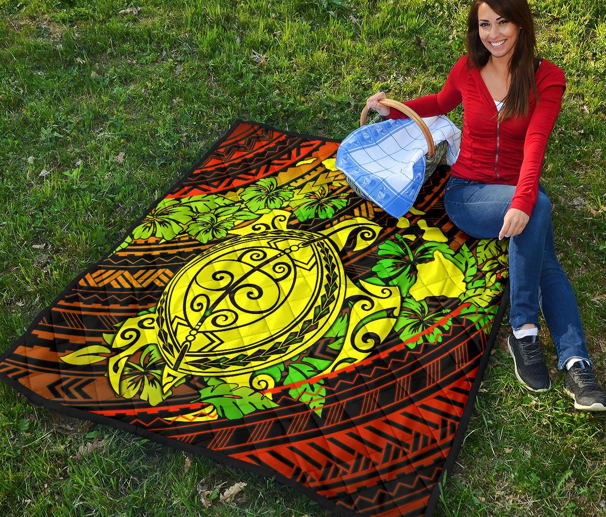 Hawaii Polynesian Premium Quilt - Hawaii Yellow Turtles Map & Green Hibiscus - Polynesian Pride