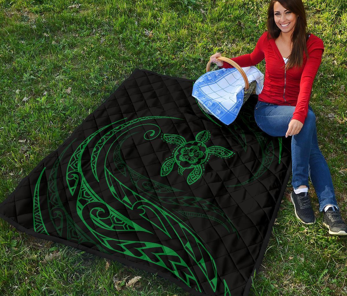 Hawaii Turtle Hibicus Premium Quilt - Frida Style - Green - Polynesian Pride