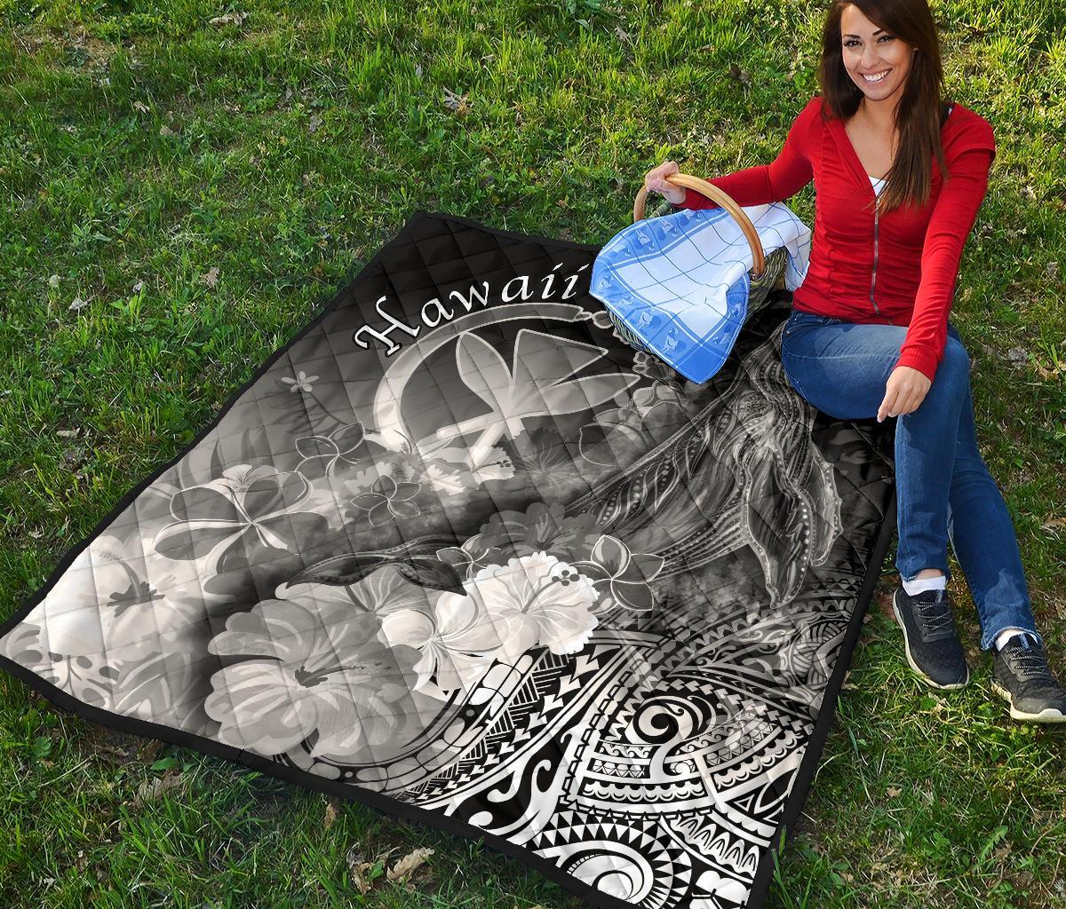 Polynesian Hawaii Premium Quilt - Kanaka Maoli Humpback Whale with Tropical Flowers (White) - Polynesian Pride