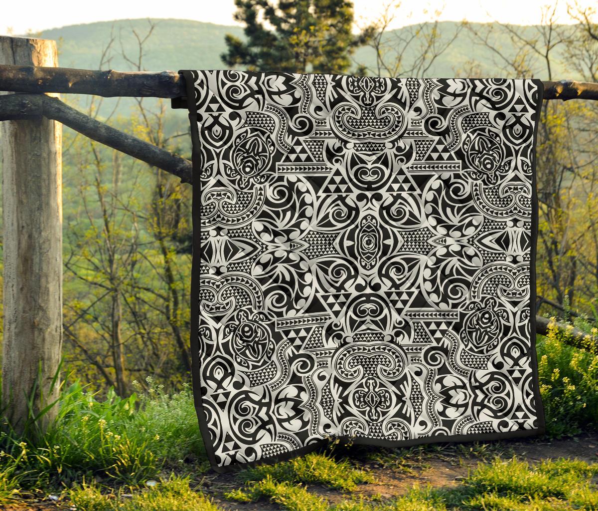 Polynesian Tribal Premium Quilt Black White - Polynesian Pride