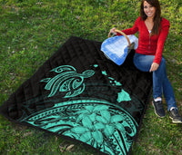 Hawaii Map Plumeria Polynesian Turquoise Premium Quilt - Polynesian Pride