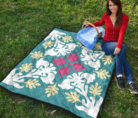 Hawaiian Leaves Tropical Pattern Premium Quilt - Pastel And White - Argu Style - AH - Polynesian Pride