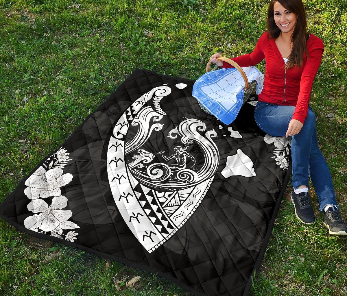 Hawaii Hibiscus Banzai Surfing Premium Quilt - Polynesian Pride