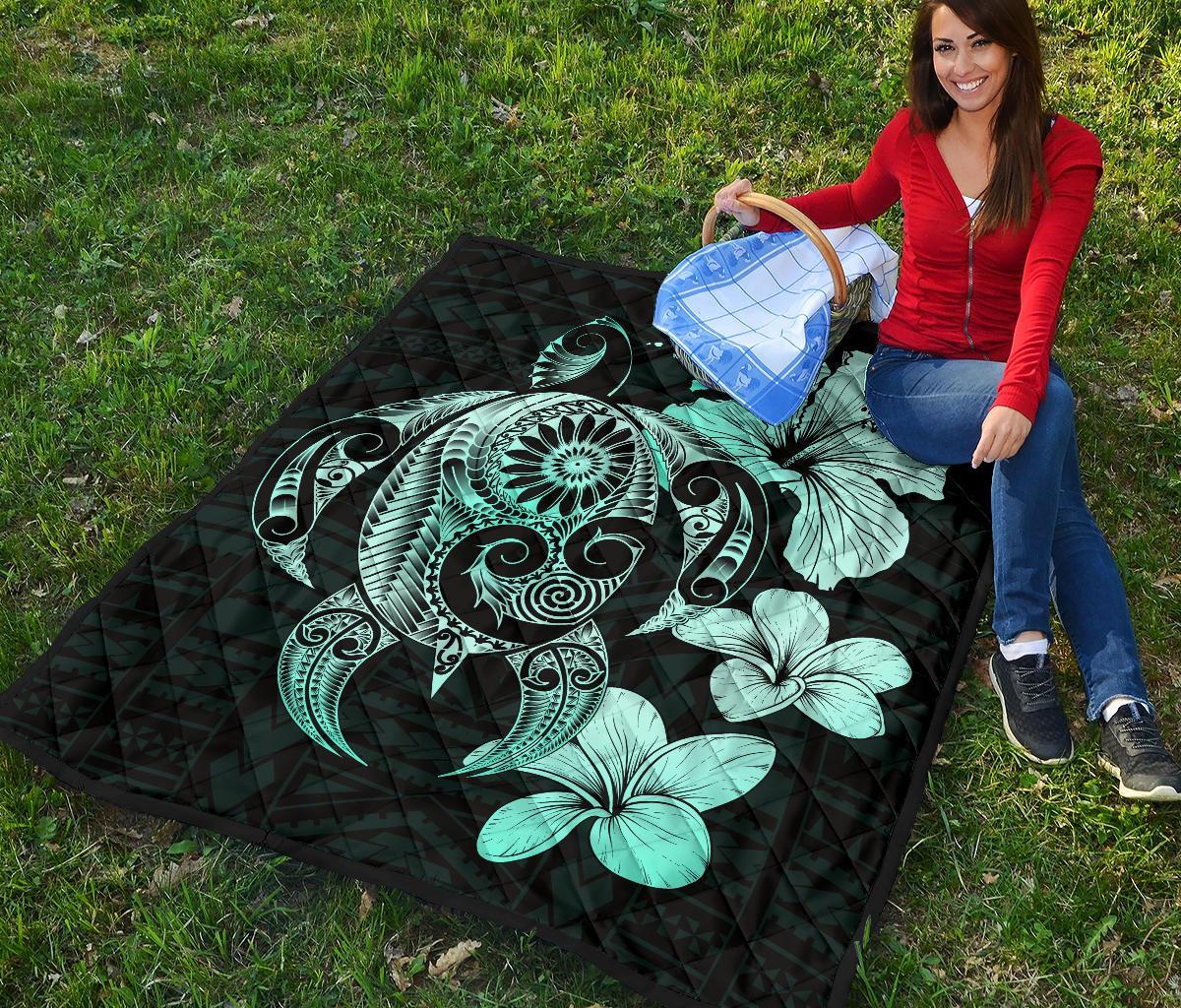 Hibiscus Plumeria Mix Polynesian Turquoise Turtle Premium Quilt - Polynesian Pride