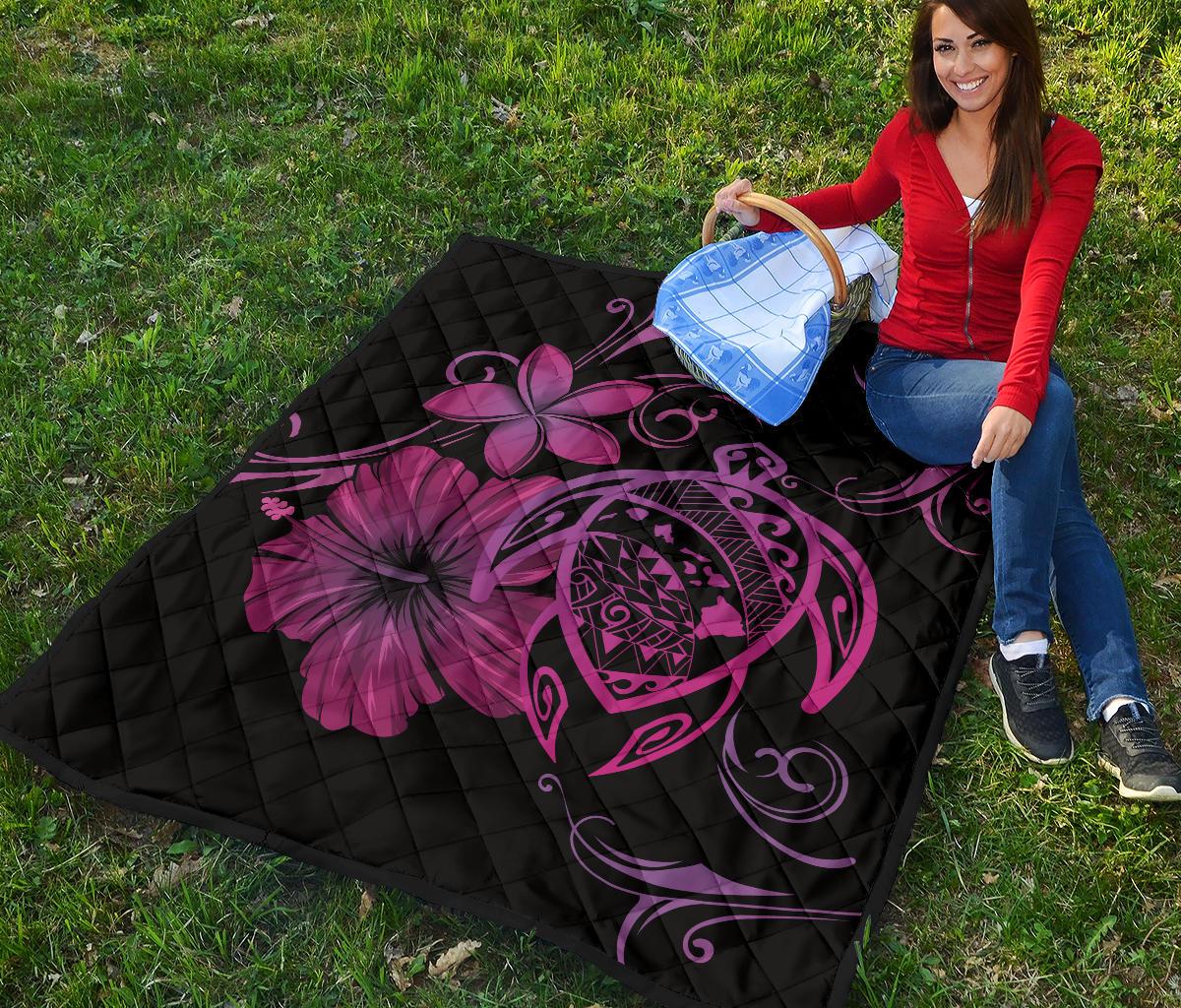 Hawaii Turtle Hibiscus Premium Quilt Pink - Polynesian Pride