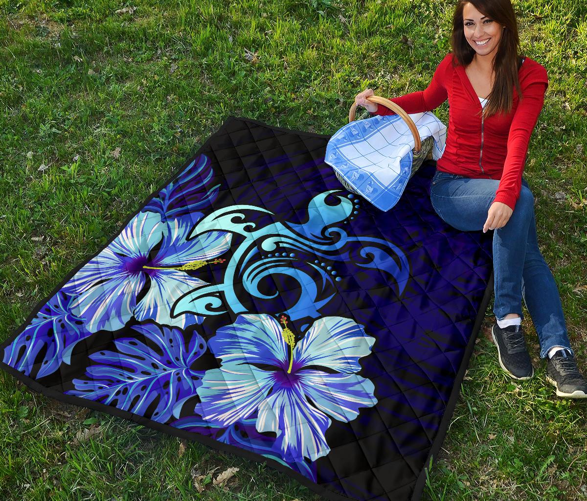 Hawaii Hibiscus Tropical Deep Ocean Turtle Sea Premium Quilt - Polynesian Pride