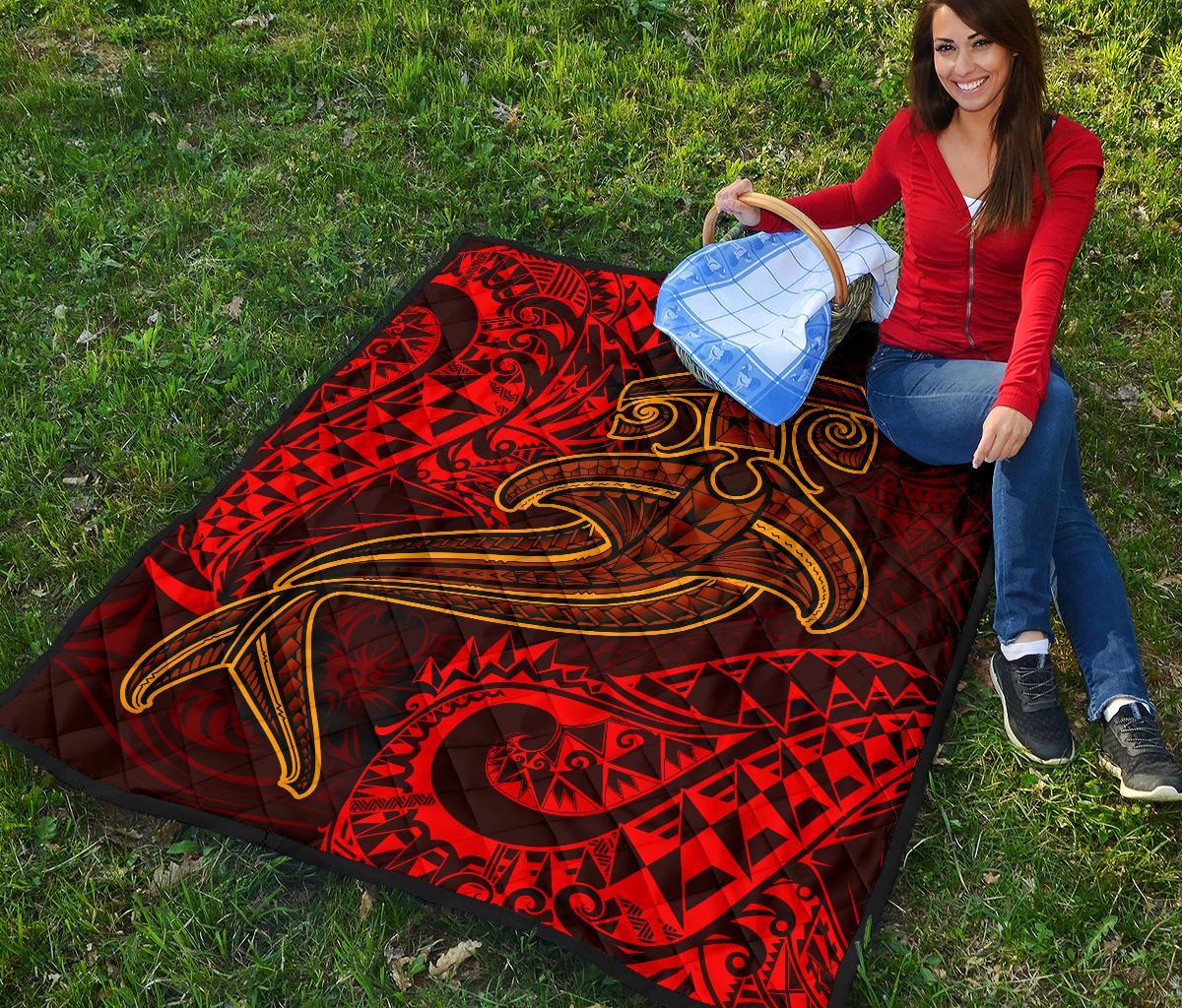 Polynesian Premium Quilt - Red Shark Polynesian Tattoo - Polynesian Pride