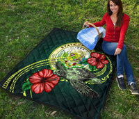 Hawaii Polynesian Premium Quilt - Green Turtle Hibiscus - Polynesian Pride