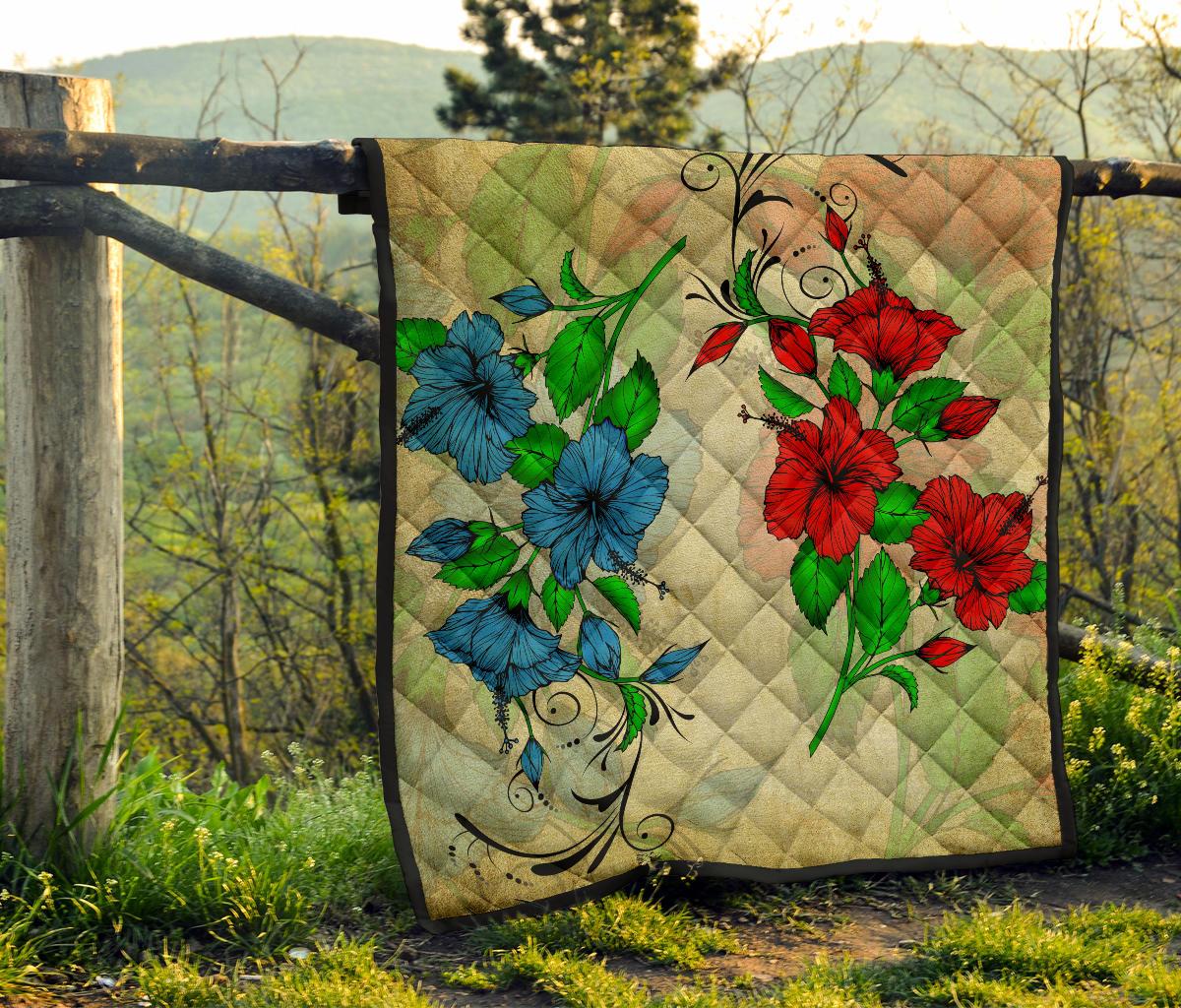 Hibiscus Red And Blue Premium Quilt - Polynesian Pride