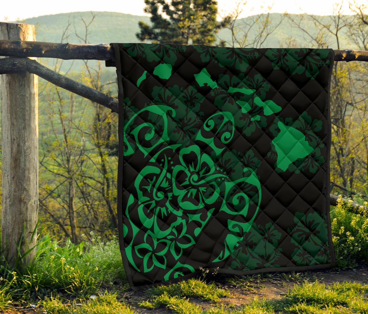 Turtle Hibiscus Map Green Premium Quilt - Polynesian Pride