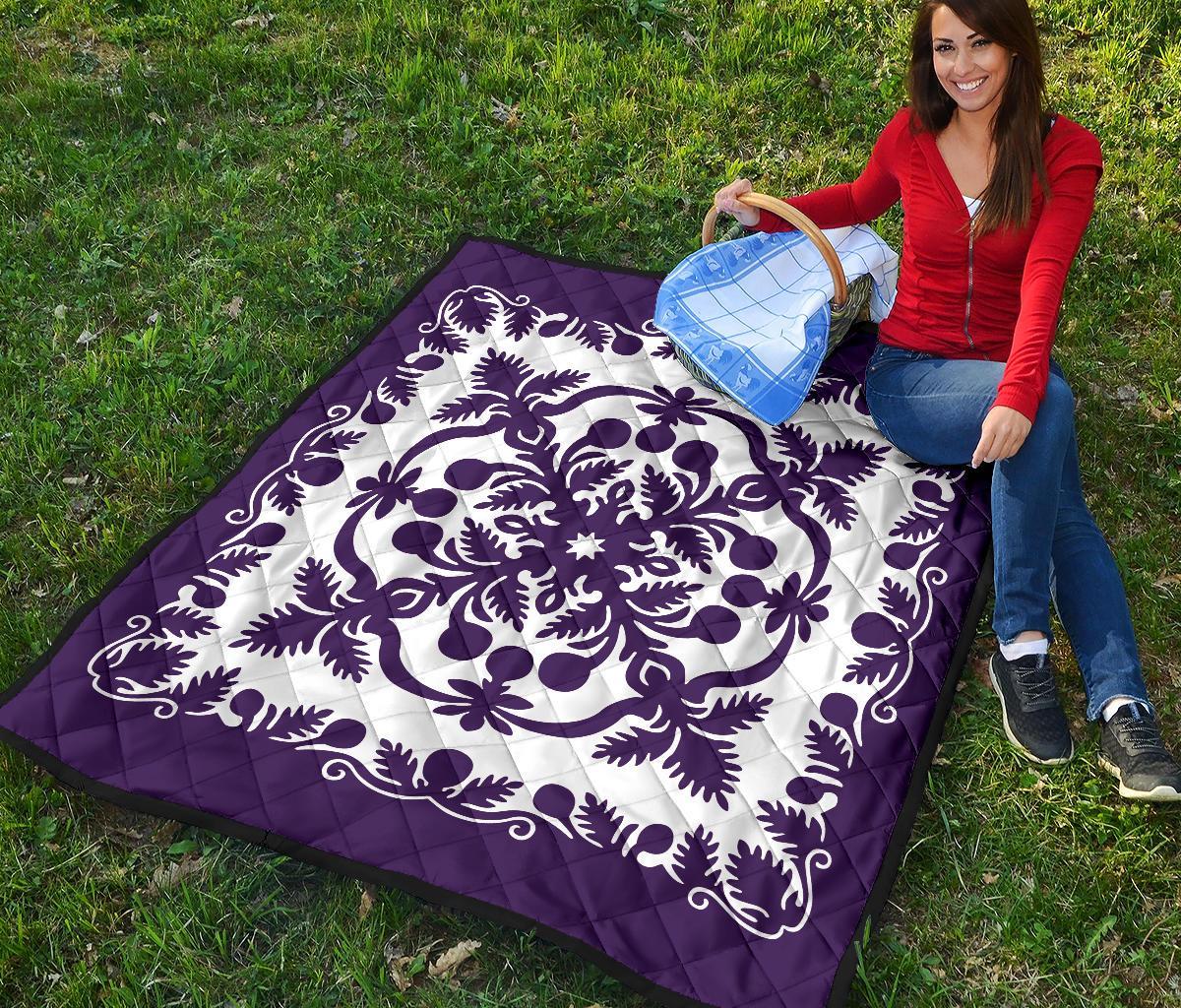 Hawaii Premium Quilt Royal Pattern - Purple And White - Polynesian Pride