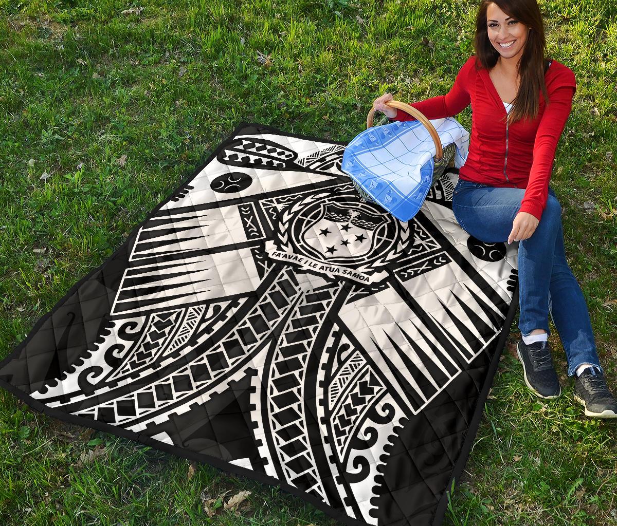 Samoa Polynesian Premium Quilt - Samoa White Seal with Polynesian Tattoo - Polynesian Pride