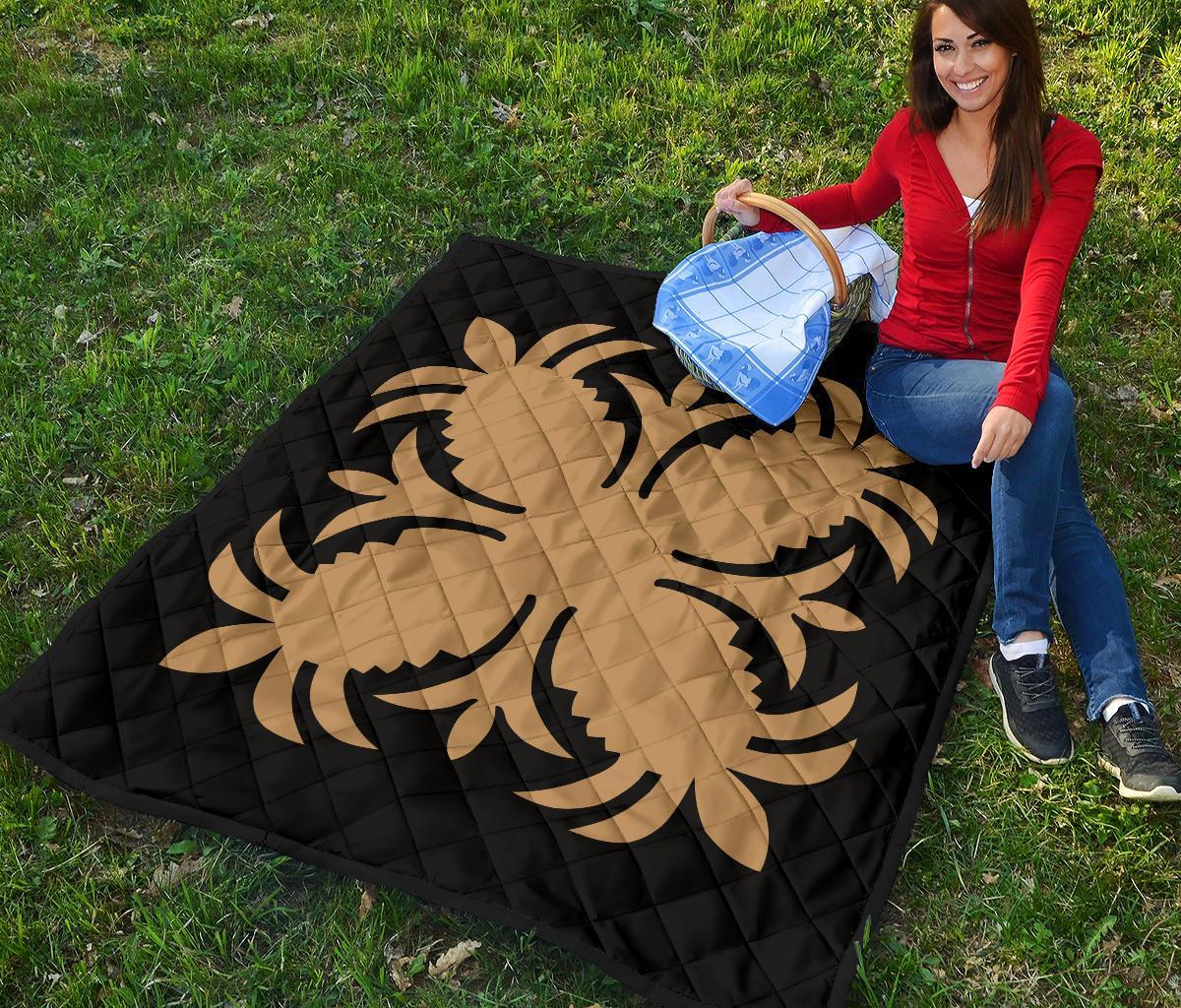 Hawaiian Premium Quilt Royal Pattern - Black And Gold - A2 Style - AH J2 - Polynesian Pride