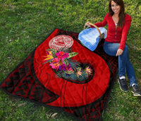 American Samoa Premium Quilt - Polynesian Hook And Hibiscus (Red) - Polynesian Pride