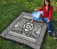 Hawaii Polyensian Turtle Premium Quilt White - Polynesian Pride