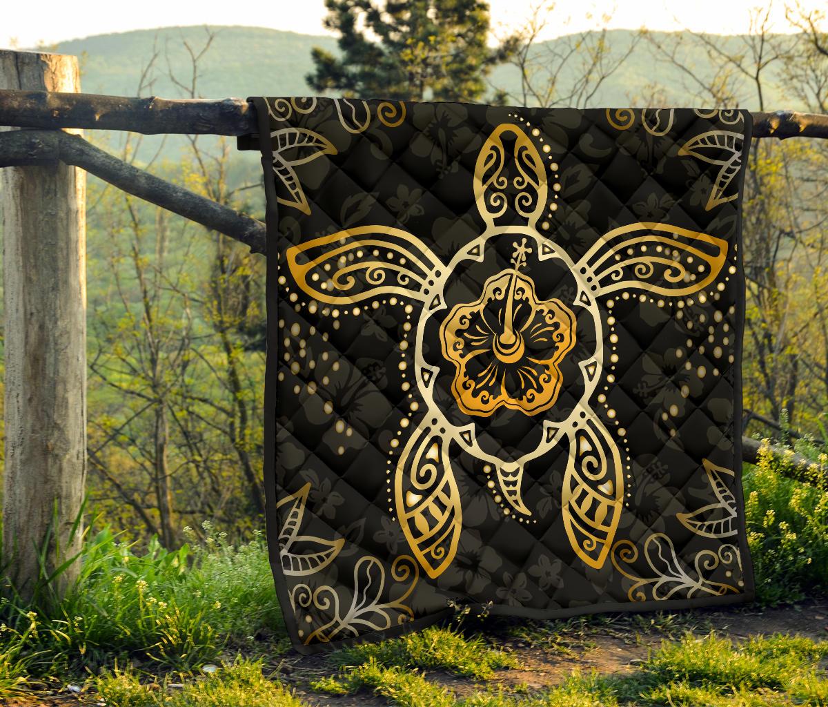 Turtle Hibiscus Yellow Premium Quilt - Polynesian Pride
