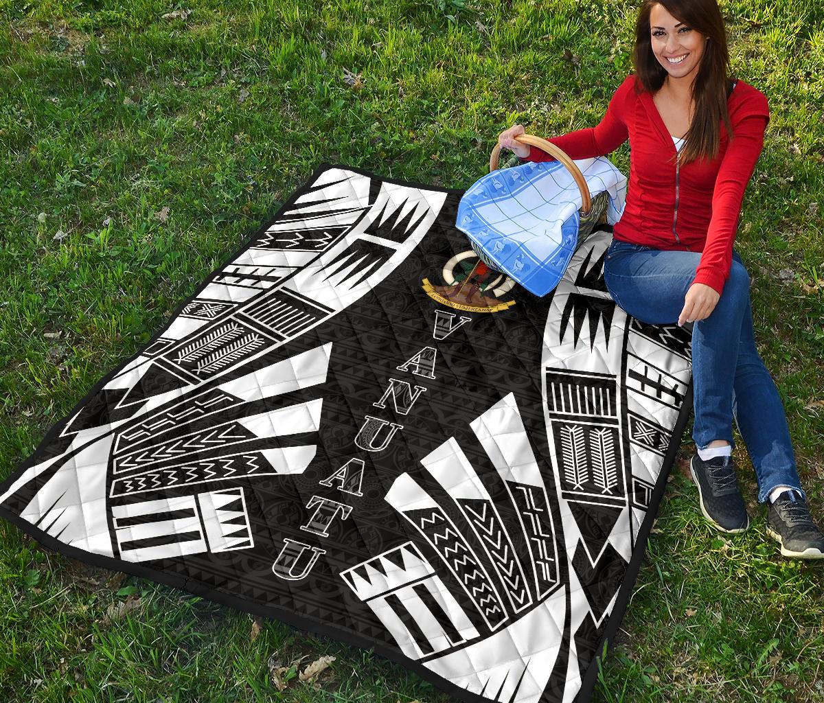 Vanuatu Premium Quilt - Vanuatu Coat Of Arms Polynesian White Tattoo - Polynesian Pride