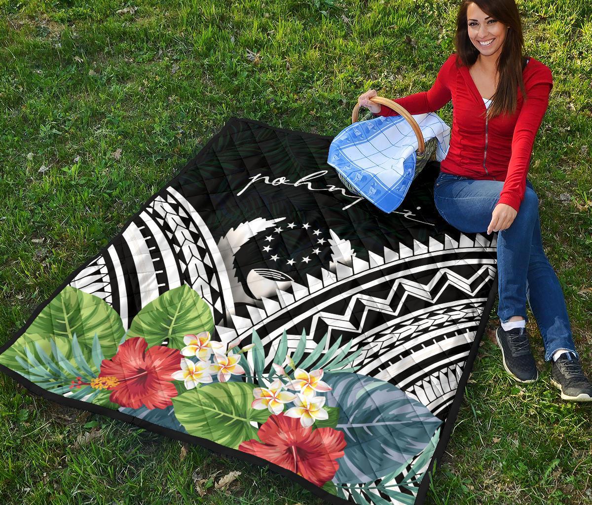 Pohnpei Premium Quilt - Pohnpei Coat of Arms & Polynesian Tropical Flowers White - Polynesian Pride