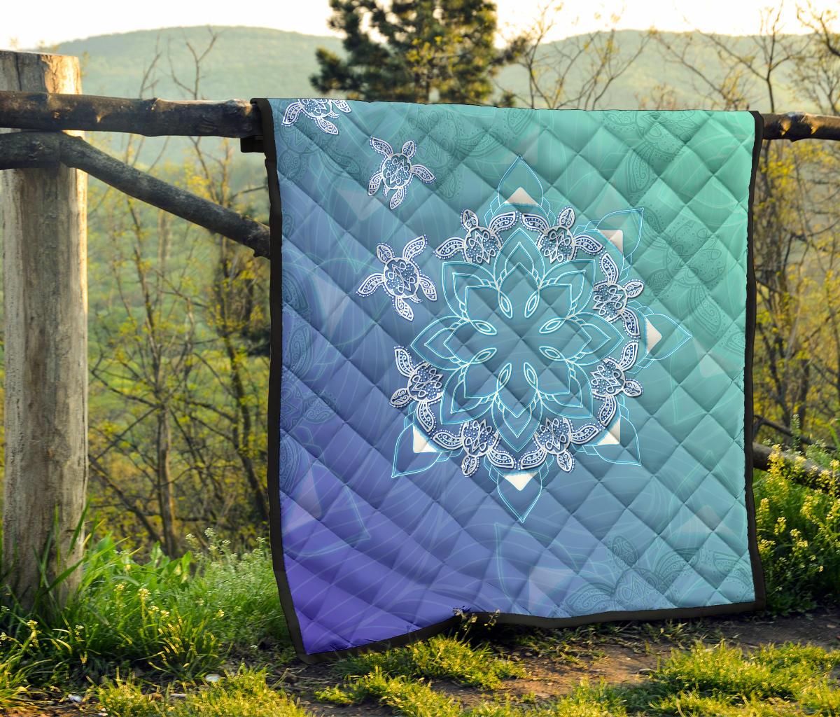 Flower Turtle Premium Quilt - Polynesian Pride