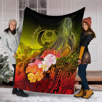 Pohnpei Premium Blanket - Humpback Whale with Tropical Flowers (Yellow) - Polynesian Pride