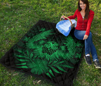 Hawaii Owl Hibiscus Plumeria Premium Quilt - Green - Polynesian Pride