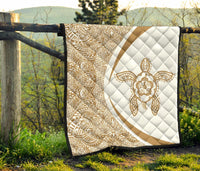 Hawaii Turtle Polynesian White Premium Quilt - Circle Style - Polynesian Pride
