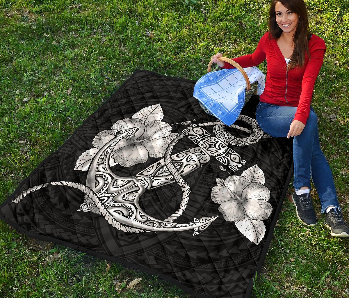 Anchor White Poly Tribal Premium Quilt - Polynesian Pride