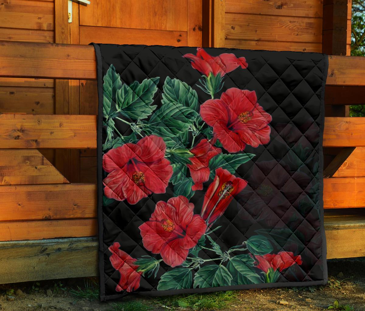 Hibiscus Red Flower Premium Quilt - Polynesian Pride