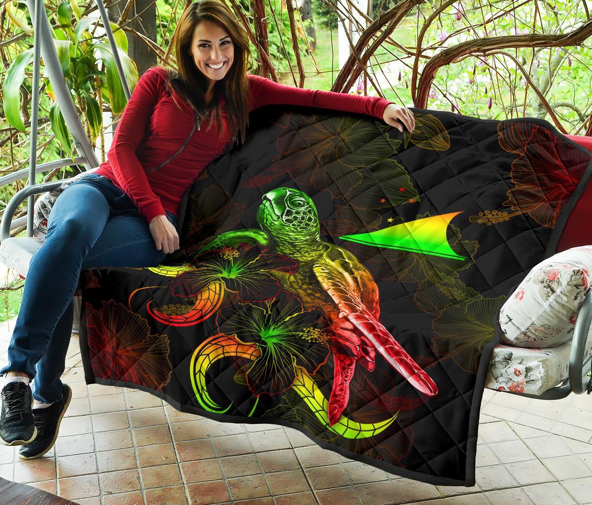 Tokelau Polynesian Premium Quilt - Turtle With Blooming Hibiscus Reggae - Polynesian Pride